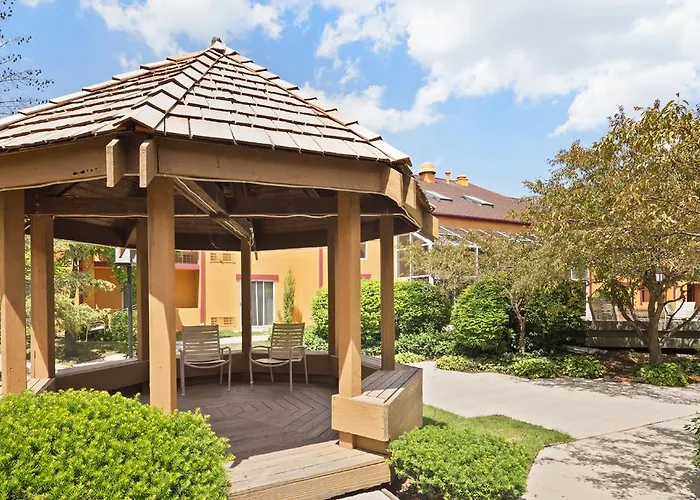Hotel Chicago Club & Oakbrook Terrace