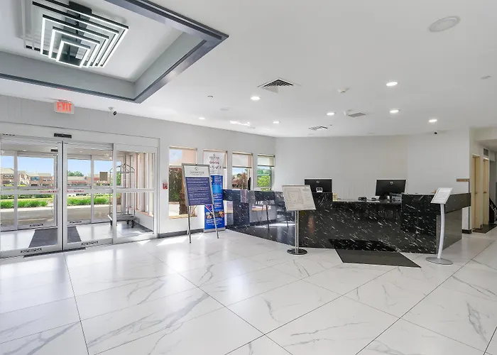 Chicago Club & 3* Oakbrook Terrace