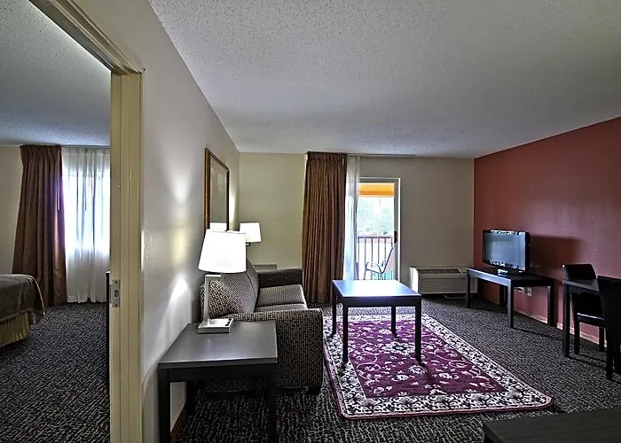 Hotel Chicago Club & 3*